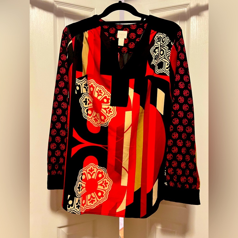 Chicos eye-catching blouse